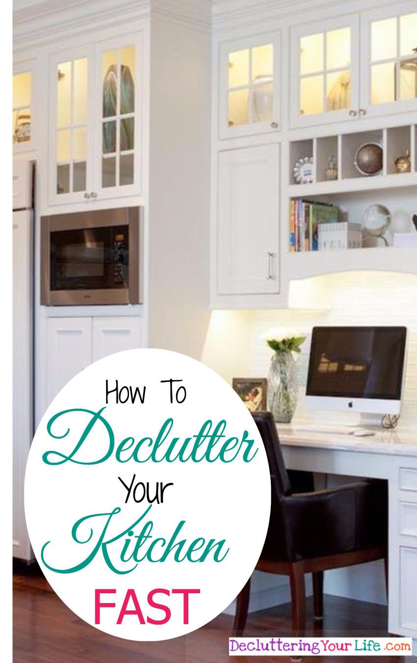 Declutter your kitchen right NOW - 15 things to throw away in your kitchen RIGHT NOW to declutter and organize your kitchen super fast.