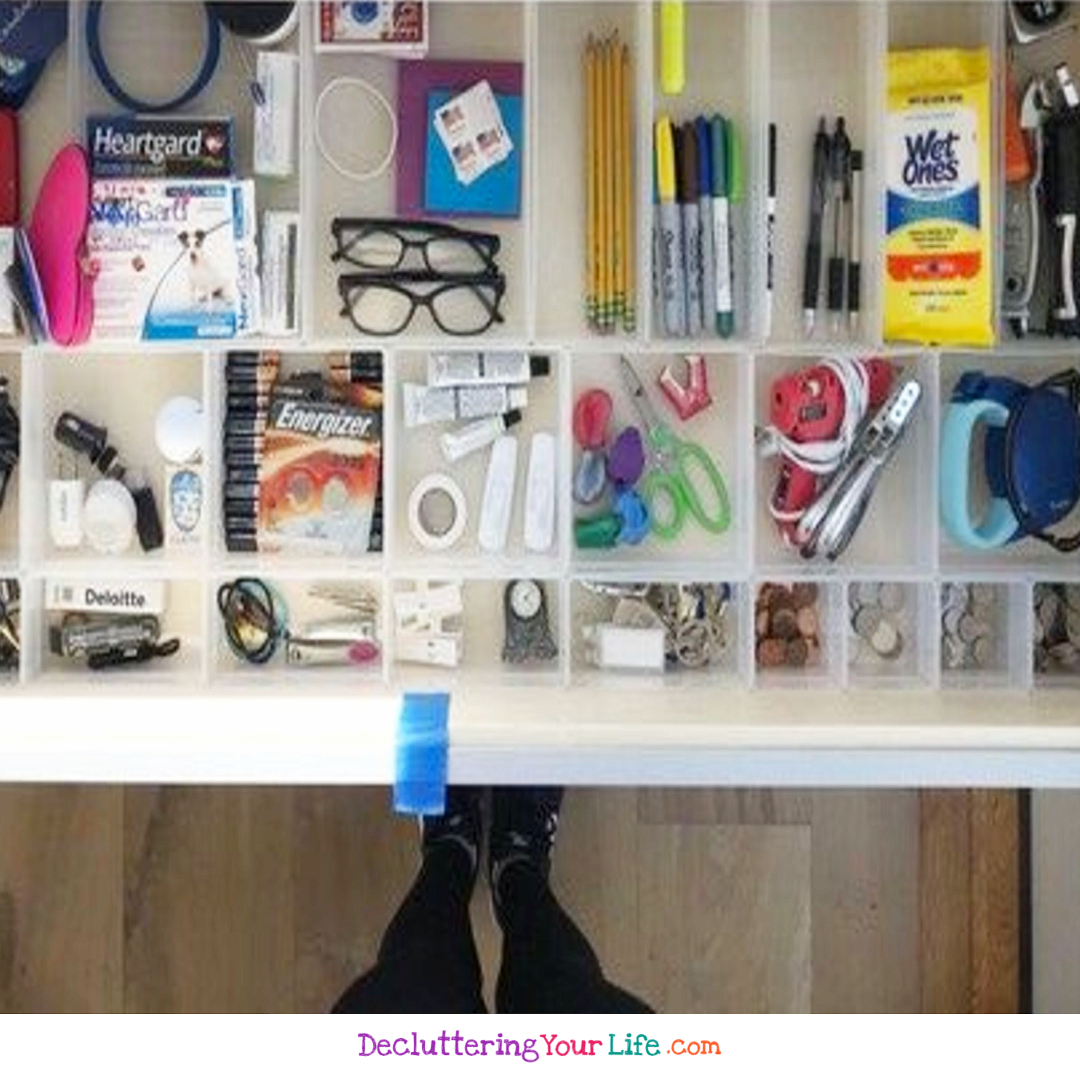 The Ultimate Organized Junk Drawer!  #junkdrawerorganization #gettingorganized #organizationideasforthehome #getorganized #lifehacks #organizingtips #kitchenideas #deskorganization