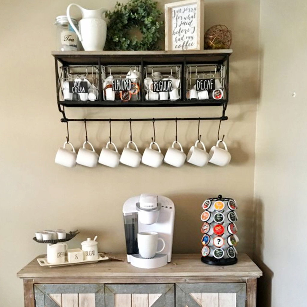 Coffee area in the kitchen #kitchenideas #diyroomdecor #homedecorideas #diyhomedecor #farmhousedecor