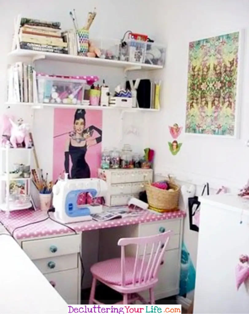 Creating a Craft Room in a Small Home - Craft Room Organizing Ideas #gettingorganized #goals #organizationideasforthehome