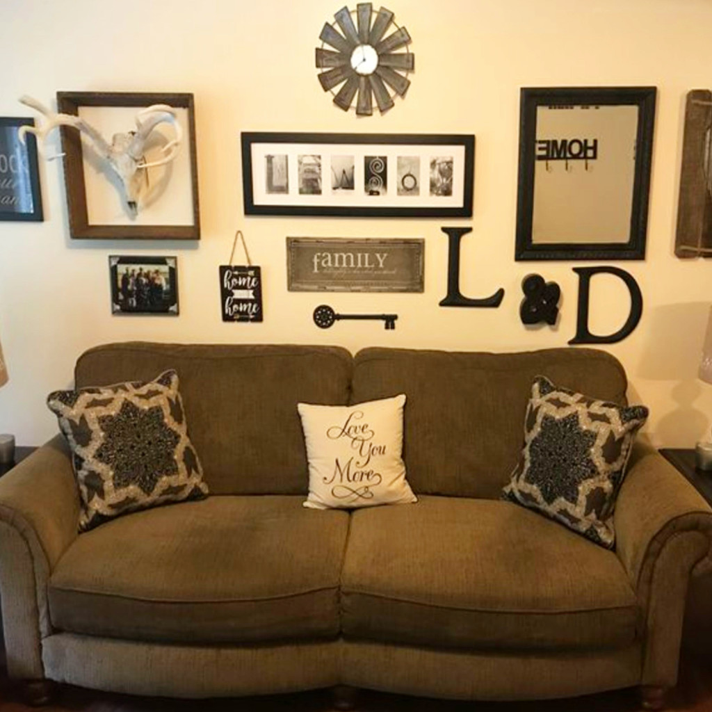 Gallery wall ideas and DIY accent wall design ideas #gallerywallideas #decoratingideas #livingroomideas #diyhomedecor #homedecorideas