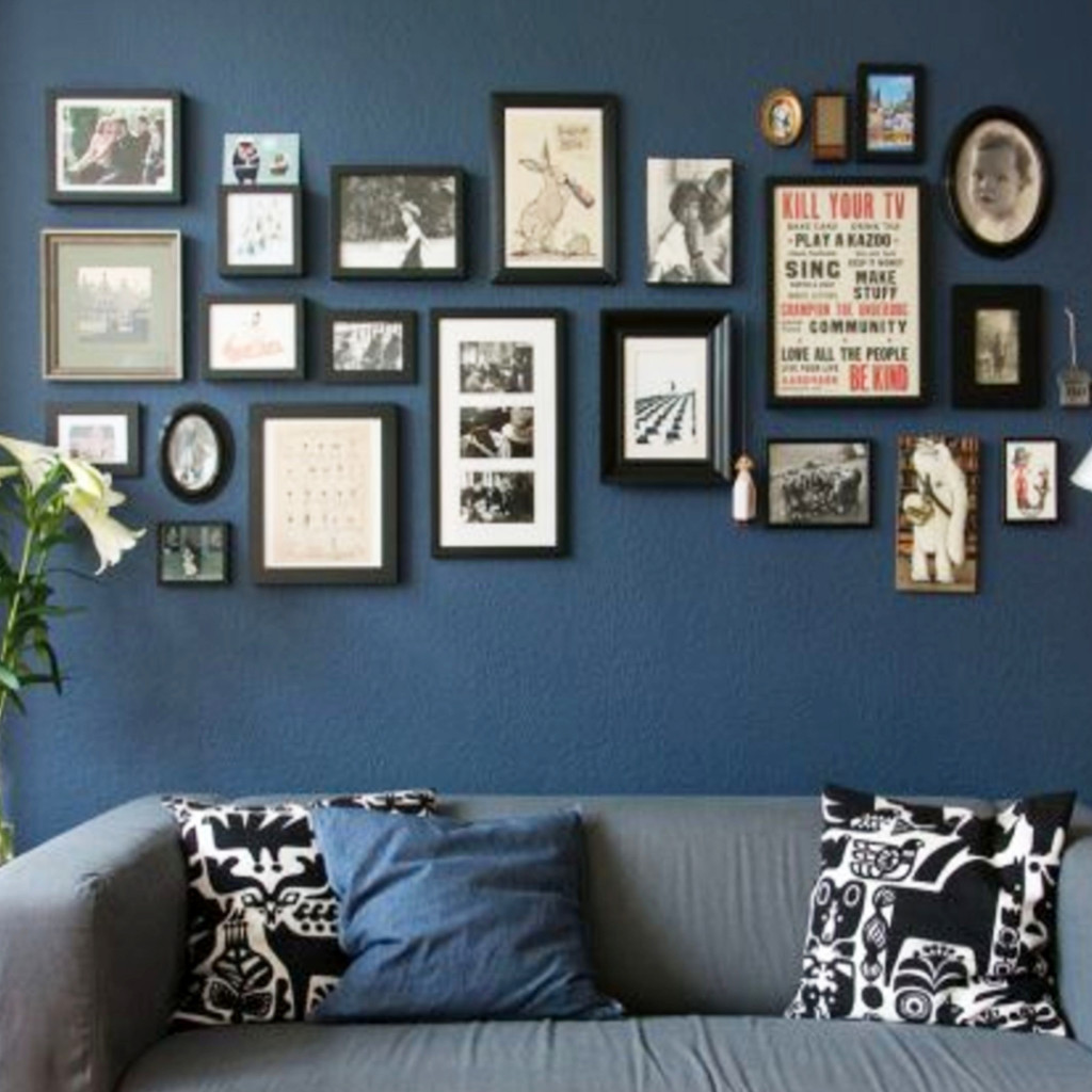 Gallery wall ideas and DIY accent wall design ideas #gallerywallideas #decoratingideas #livingroomideas #diyhomedecor #homedecorideas