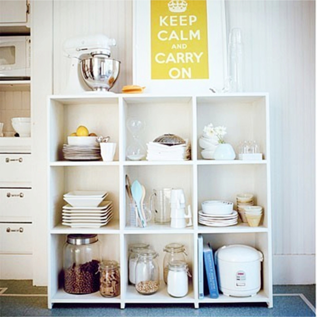 Small Kitchen Organization Hacks - How to Organize a Small Kitchen with No Pantry #smallkitchenorganization #nopantry #nopantrysolutions #kitchenorganization #gettingorganized #organizationideasforthehome #storagesolutions #diystorageideas