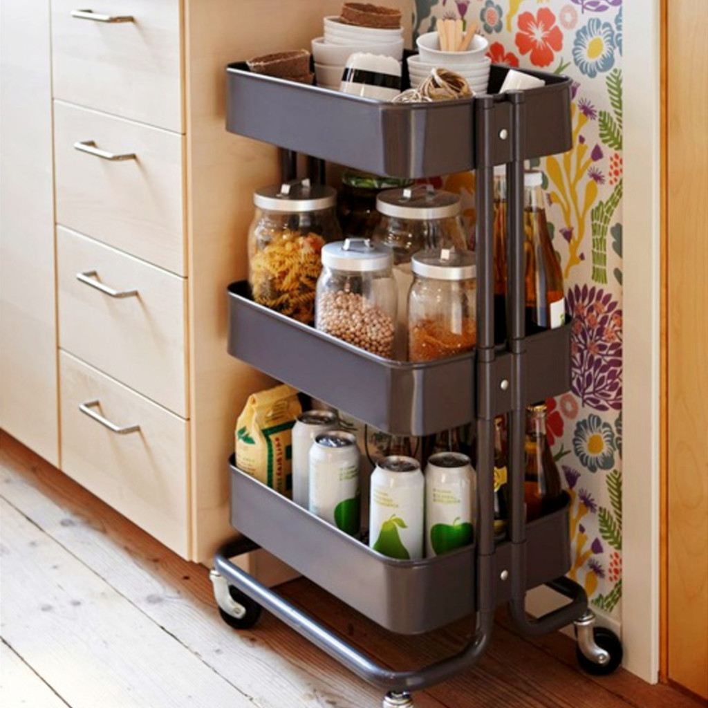 Small Kitchen Organization Hacks - How to Organize a Small Kitchen with No Pantry #smallkitchenorganization #nopantry #nopantrysolutions #kitchenorganization #gettingorganized #organizationideasforthehome #storagesolutions #diystorageideas