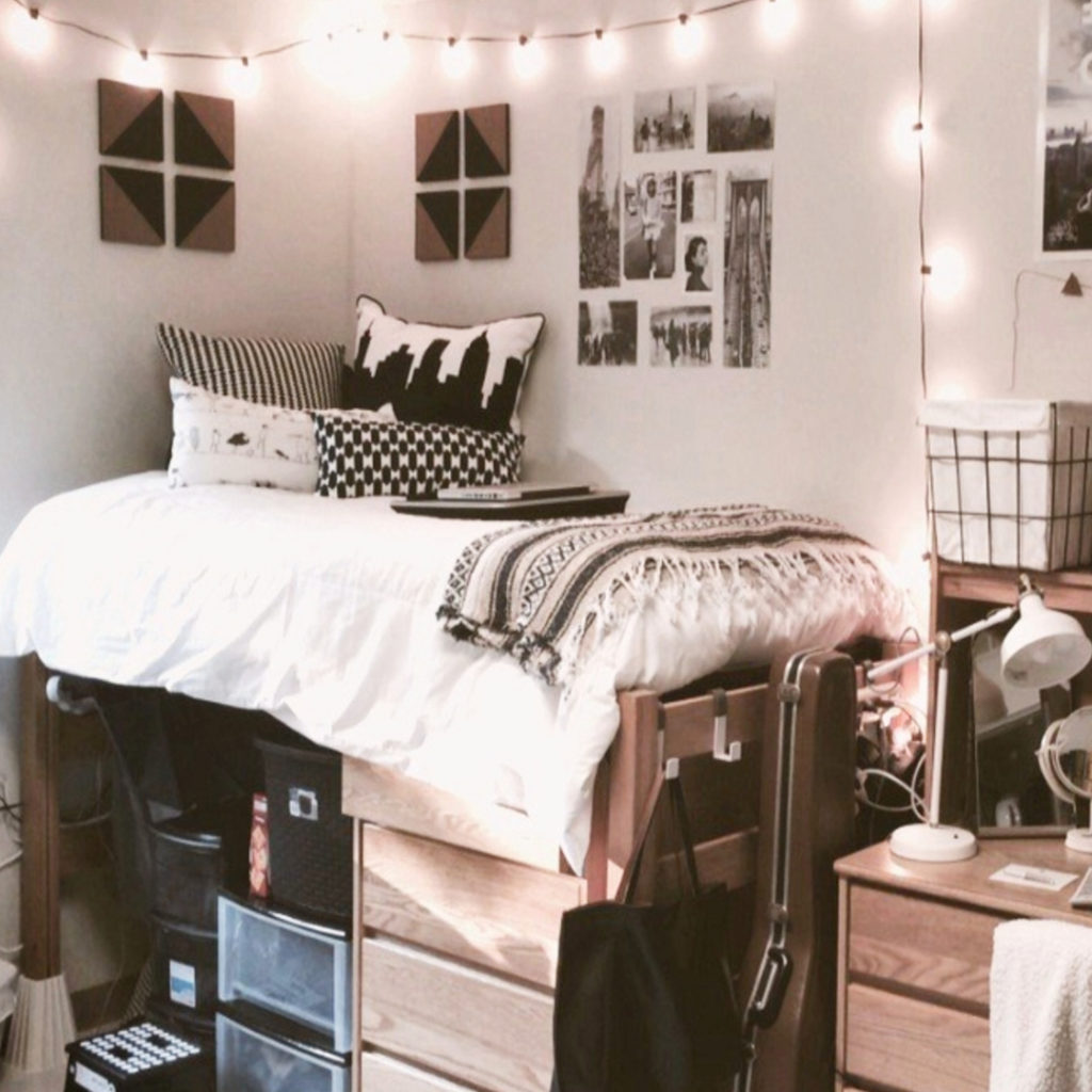 Dorm Room Organization Ideas - Space Saving Organizing Ideas for College Dorm Rooms