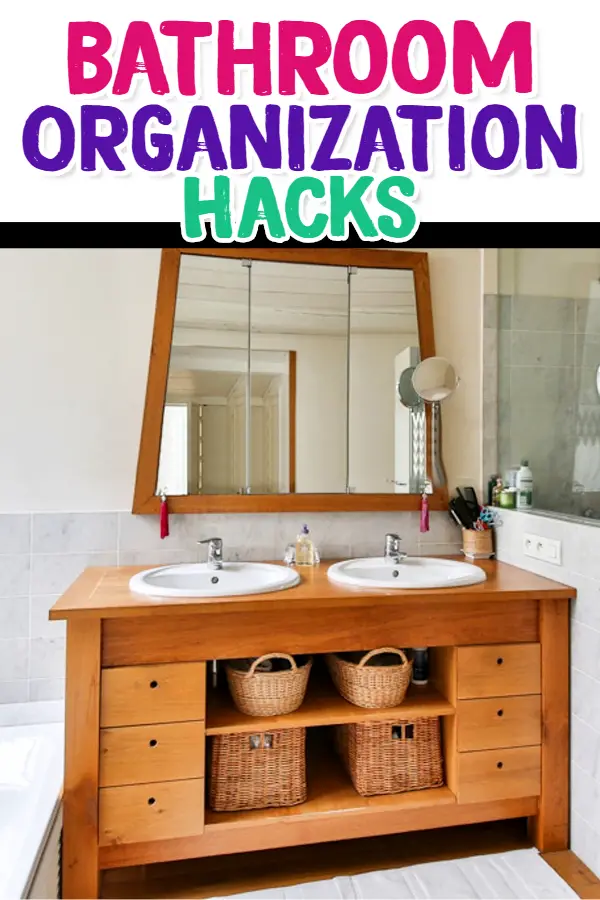 Small Bathroom Storage Ideas For Renters on a Budget. Bathroom Organization Hacks and Organizing Ideas - Organize your bathroom drawers and bathroom cabinets with these simple and easy organization tips - great for small bathrooms too
